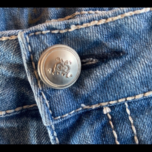 Weekend Capri Jeans - Picture 3 of 11